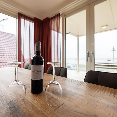 Luxury With Sea View In A On The Boulevard Of Egmond Egmond aan Zee