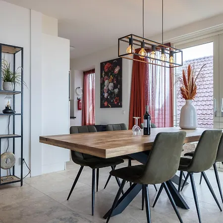 Luxury With Sea View In A On The Boulevard Of Egmond Apartment