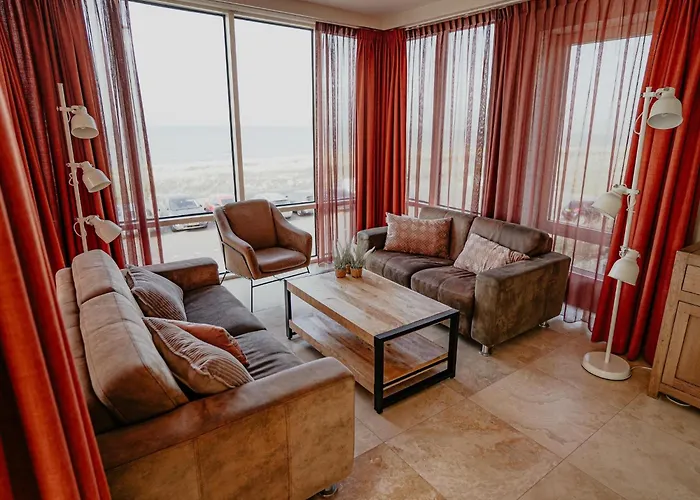 Appartement By The With Sea Views