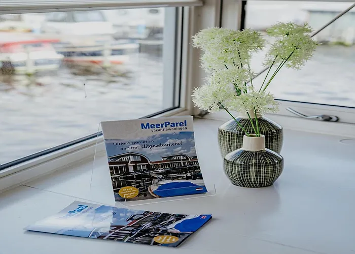 By The With Sea Views Appartement